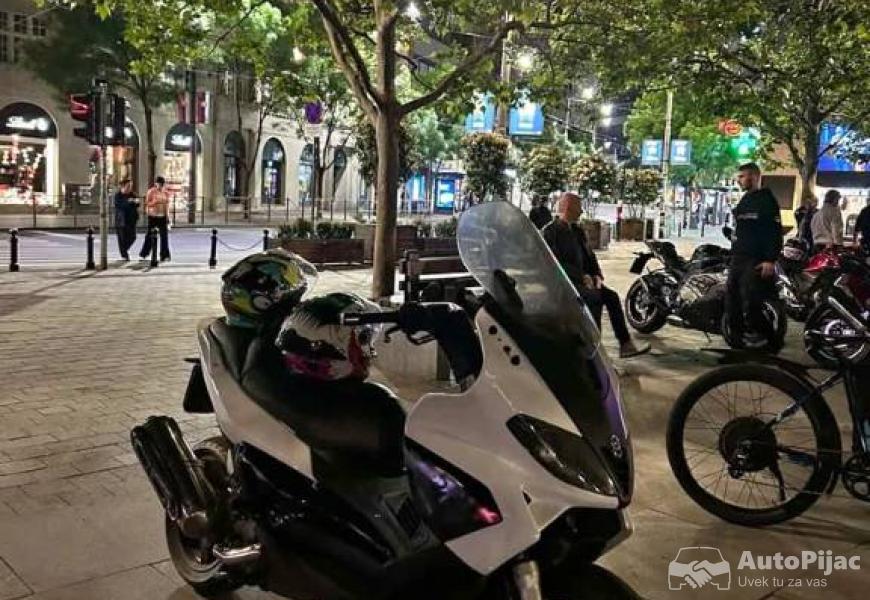 gilera_nexus_500_1_polovni_automobili_autopijac.rs