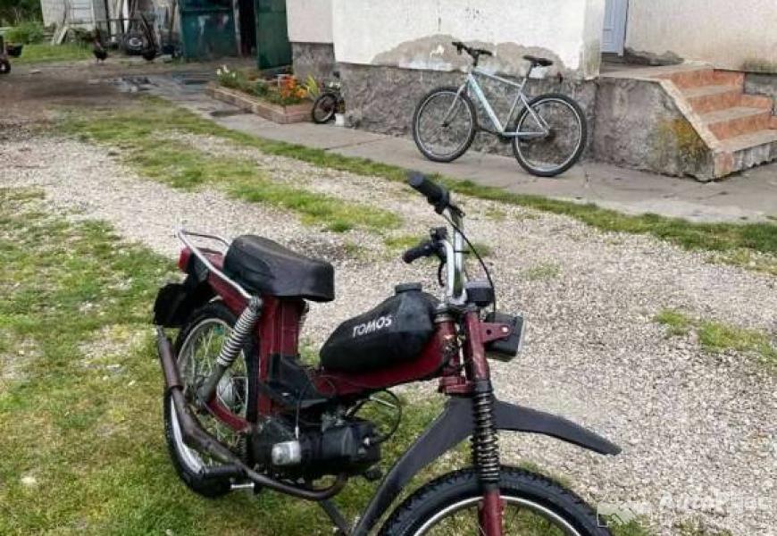apn_6tica_u_dobrom_stanju_5_brzina_5_polovni_automobili_autopijac.rs