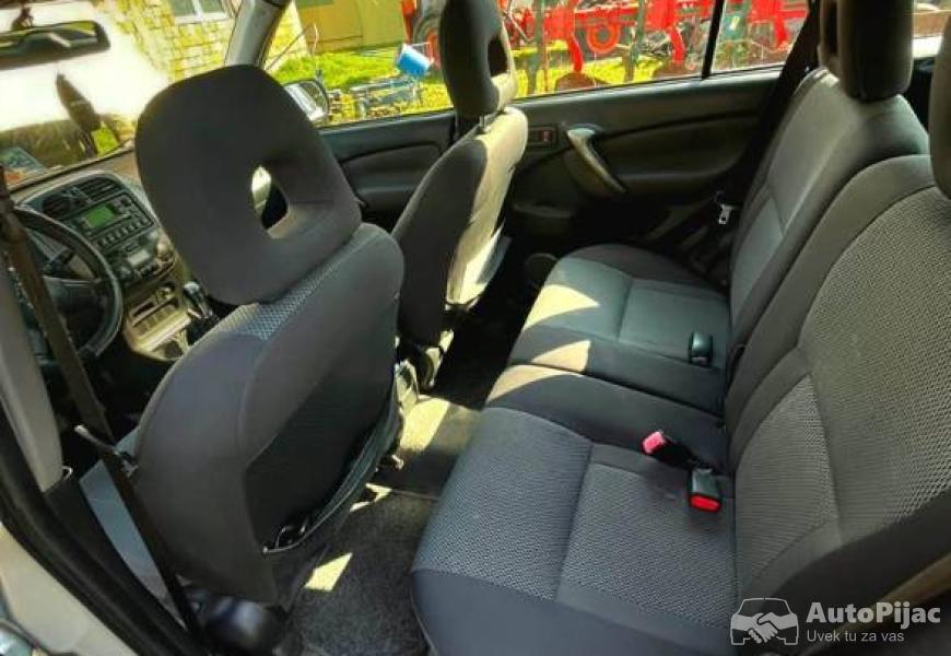 toyota_rav4_4x4_7_polovni_automobili_autopijac.rs