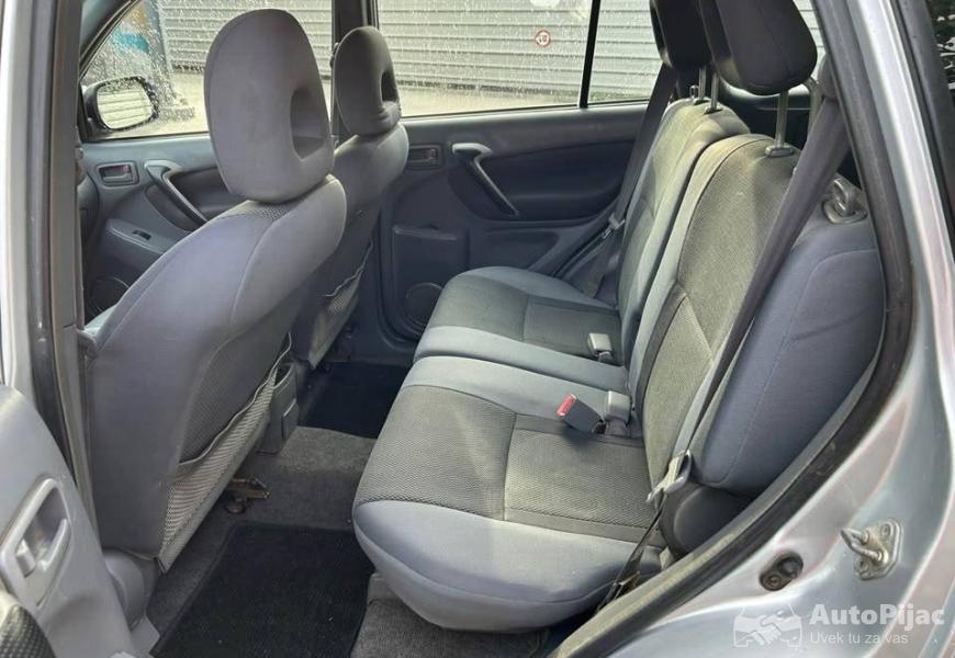 toyota_rav4_20d_4x4_2003god_reg_72026_8_polovni_automobili_autopijac.rs
