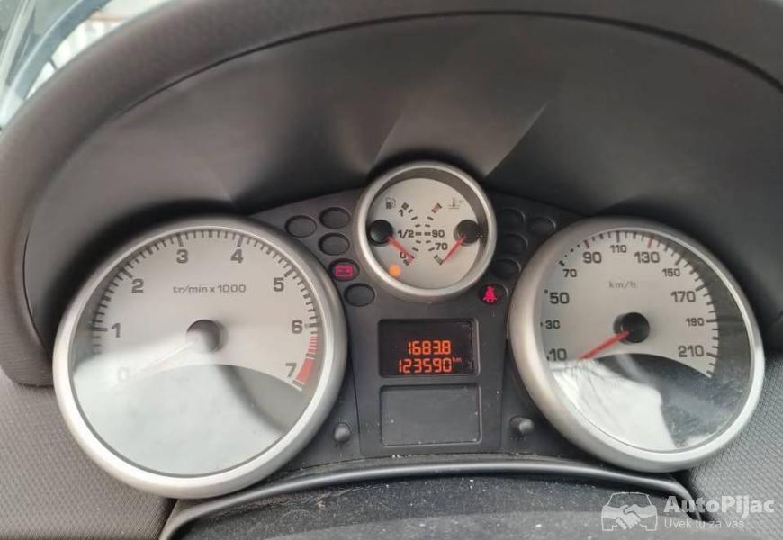 peugeot_207_14vti_na_ime_kupca_ne_pali_8_polovni_automobili_autopijac.rs