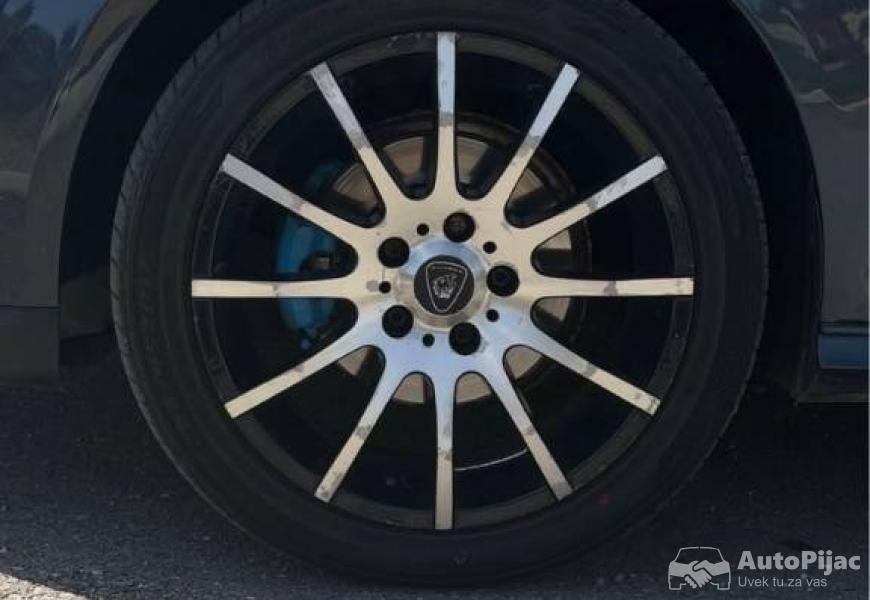 golf_v_6_polovni_automobili_autopijac.rs