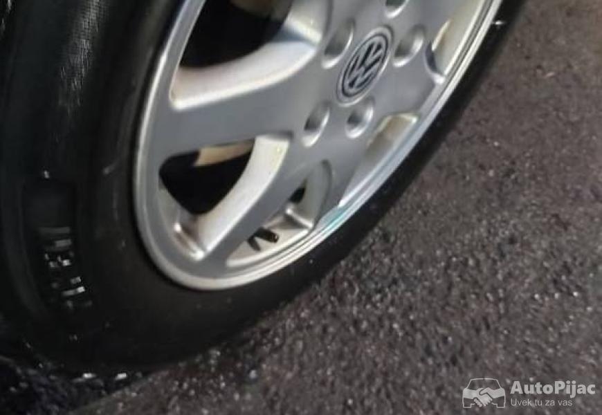 golf_na_prodaju_19_77kw_7_polovni_automobili_autopijac.rs