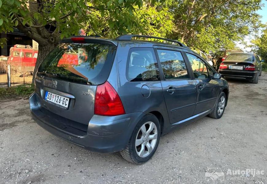 pezo_307_5_polovni_automobili_autopijac.rs