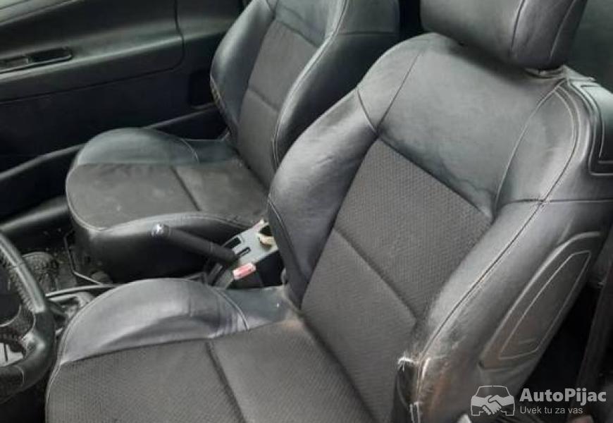 pezo_207_delovi_6_polovni_automobili_autopijac.rs