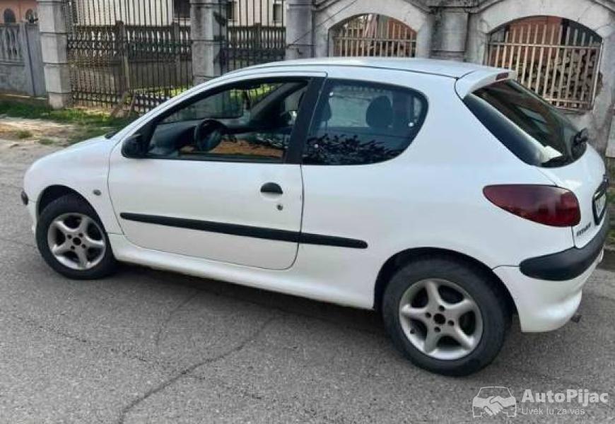 2003_pezo_206_3_polovni_automobili_autopijac.rs