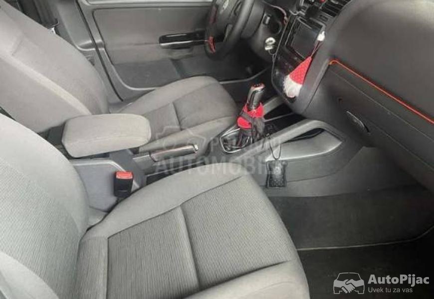 2004_volkswagen_golf_13_polovni_automobili_autopijac.rs