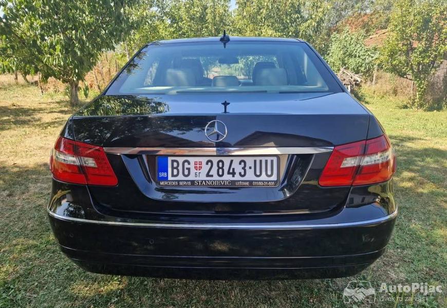 2011_mercedesbenz_eclass_3_polovni_automobili_autopijac.rs