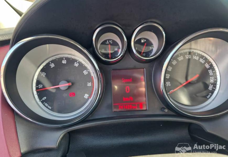 2013_opel_astra_j_gtc_opc_line_15_polovni_automobili_autopijac.rs