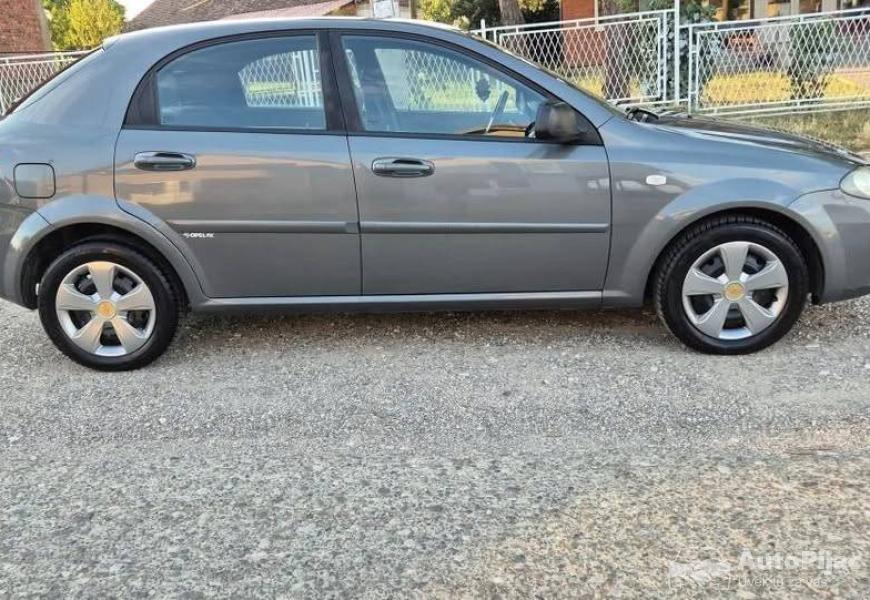 chevrolet_stranac_mesto_provo_5_polovni_automobili_autopijac.rs