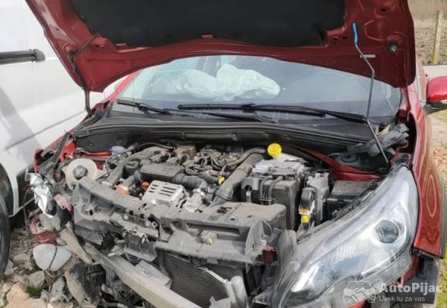 2017_peugeot_12_puretech_suv_135000_km_ch_6_polovni_automobili_autopijac.rs