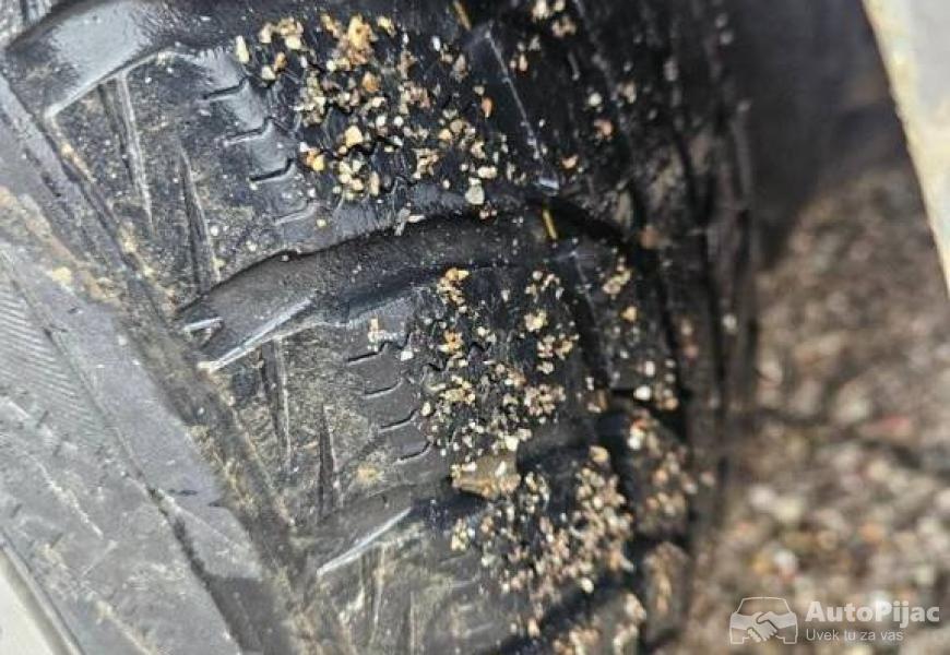 volkswagen_passat_b55_4_polovni_automobili_autopijac.rs
