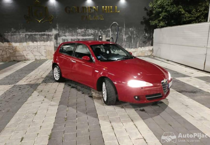 2007_alfa_romeo_147_10_polovni_automobili_autopijac.rs