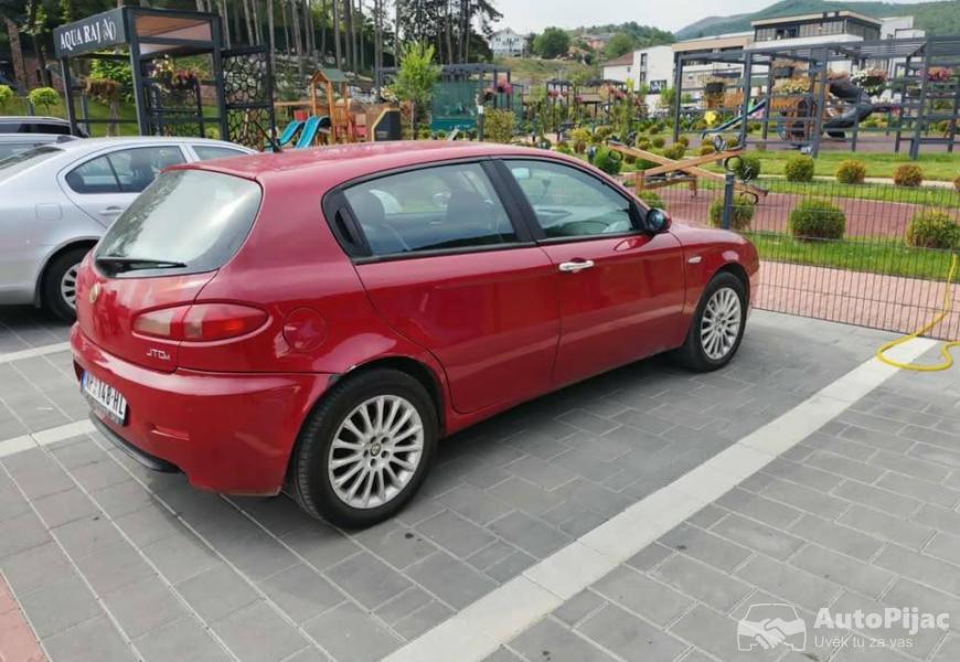 2007_alfa_romeo_147_8_polovni_automobili_autopijac.rs