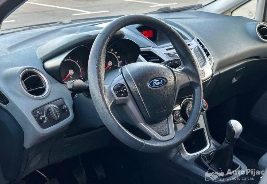 ford_fiesta_2011_13_polovni_automobili_autopijac.rs