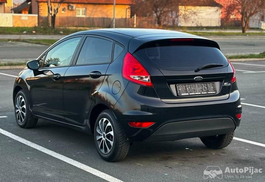 ford_fiesta_2011_7_polovni_automobili_autopijac.rs