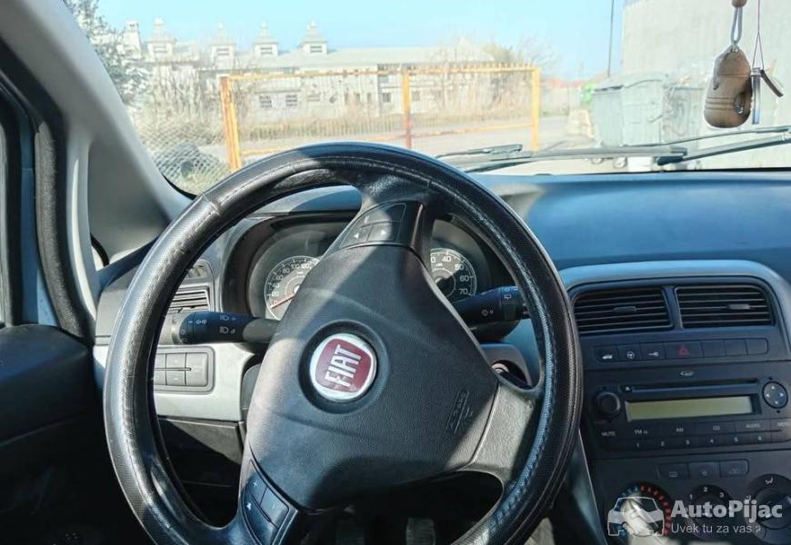 2011_fiat_grandepunto13multijet75ks_6_polovni_automobili_autopijac.rs