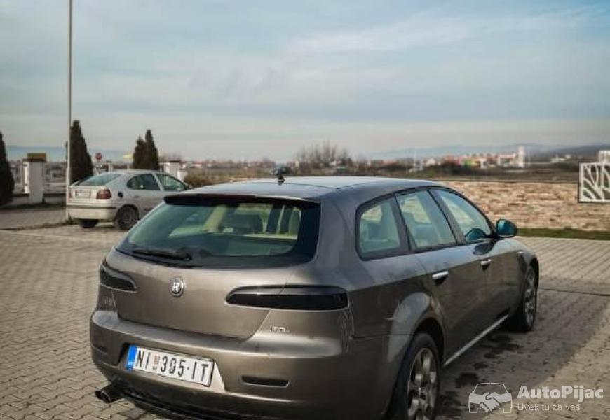 2007_alfa_romeo_159_4_polovni_automobili_autopijac.rs