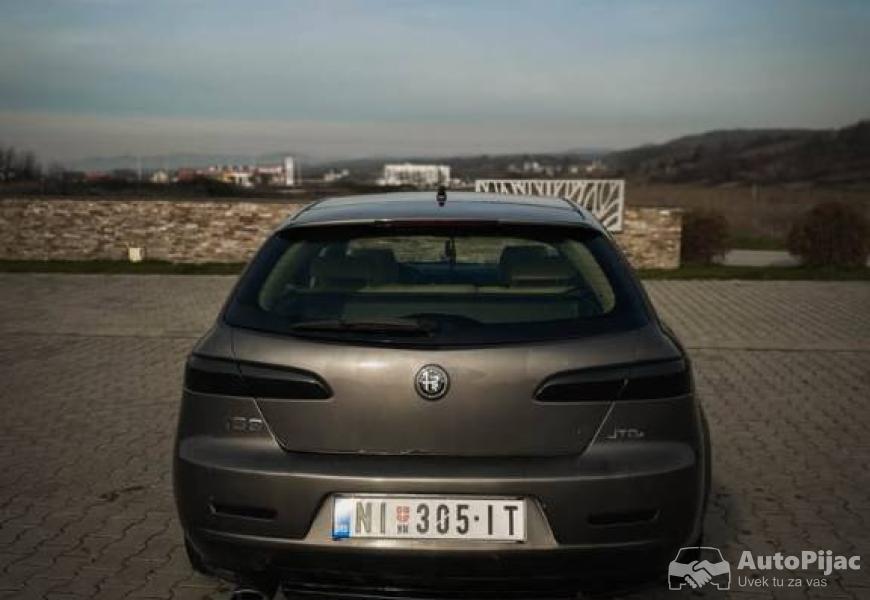 2007_alfa_romeo_159_5_polovni_automobili_autopijac.rs