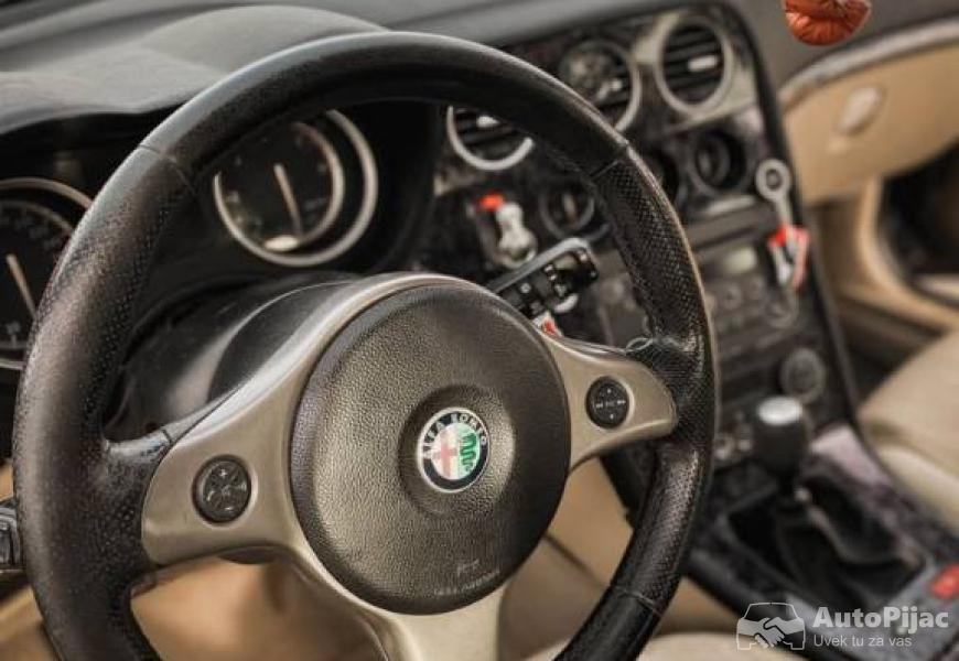 2007_alfa_romeo_159_9_polovni_automobili_autopijac.rs