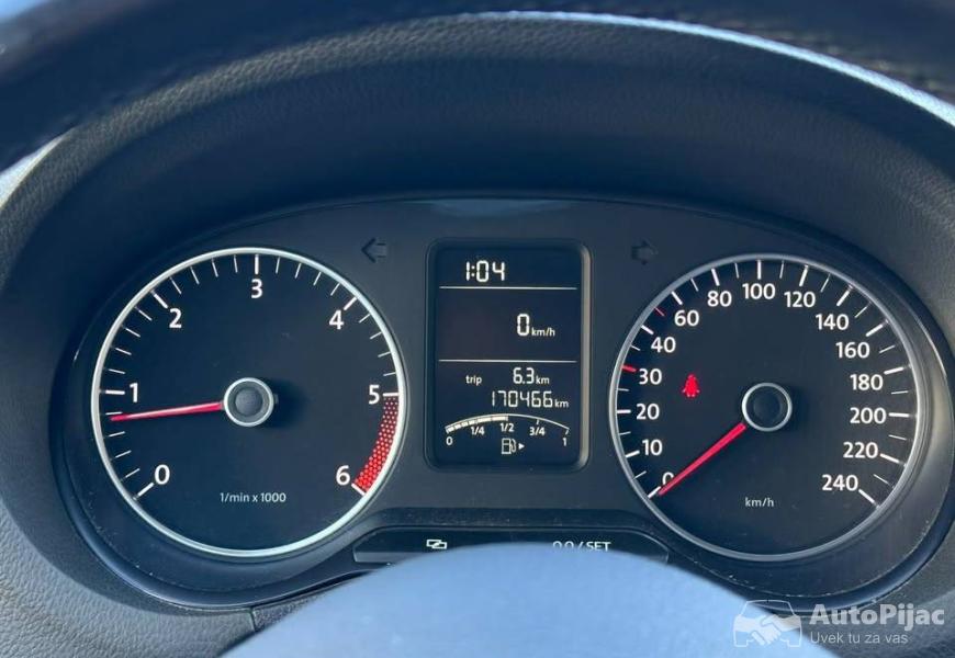 2010_volkswagen_cross_polo_16_tdi_13_polovni_automobili_autopijac.rs