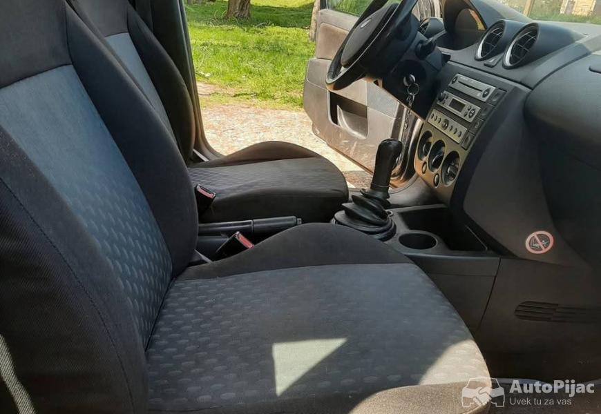 ford_fiesta_2004god_samo_1100_eura_125_benzin5_vra_11_polovni_automobili_autopijac.rs
