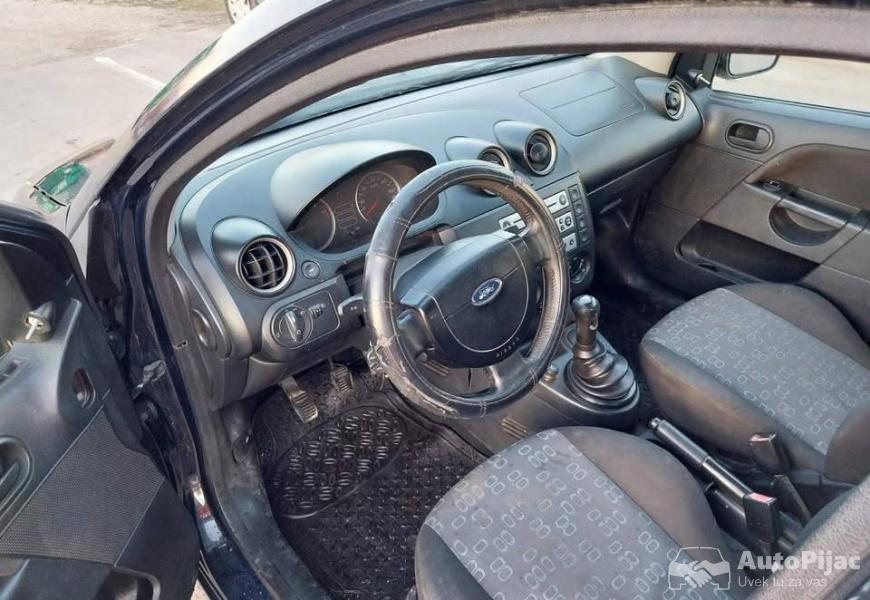 ford_fiesta_2004god_samo_999_eura_14_dizel_5_vrata_6_polovni_automobili_autopijac.rs