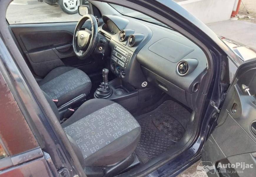 ford_fiesta_2004god_samo_999_eura_14_dizel_5_vrata_8_polovni_automobili_autopijac.rs