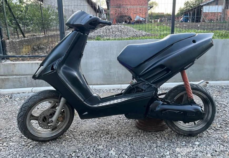 aprilia_sr50_2_polovni_automobili_autopijac.rs