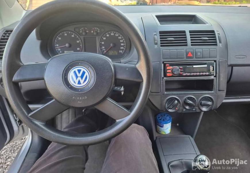 volkswagen_polo_14_8_polovni_automobili_autopijac.rs