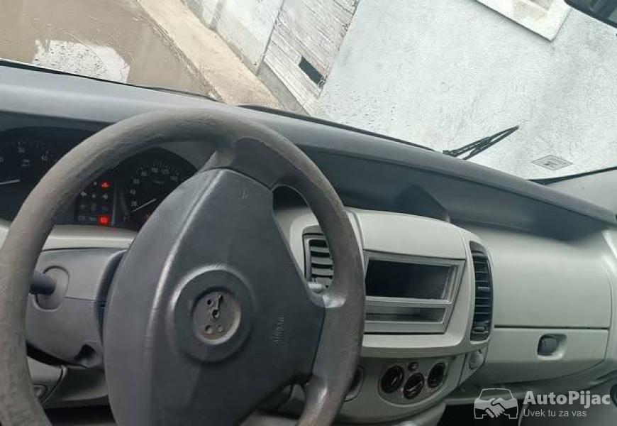 kombi_opel_vivaro_10_polovni_automobili_autopijac.rs