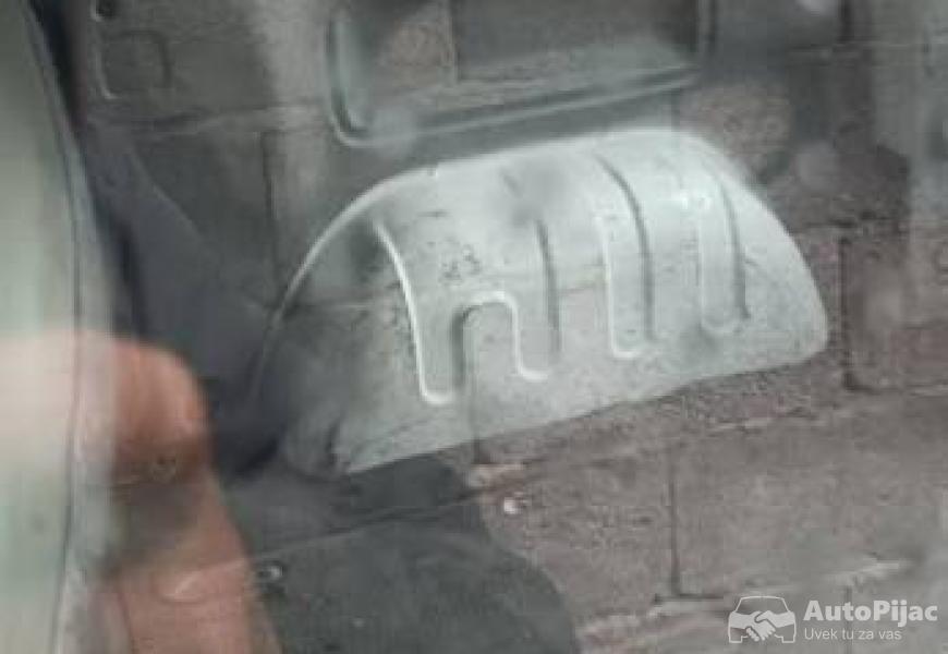 kombi_opel_vivaro_6_polovni_automobili_autopijac.rs