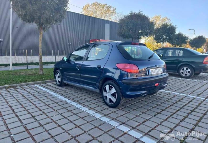 peugeot_206_11_benzin_8_polovni_automobili_autopijac.rs