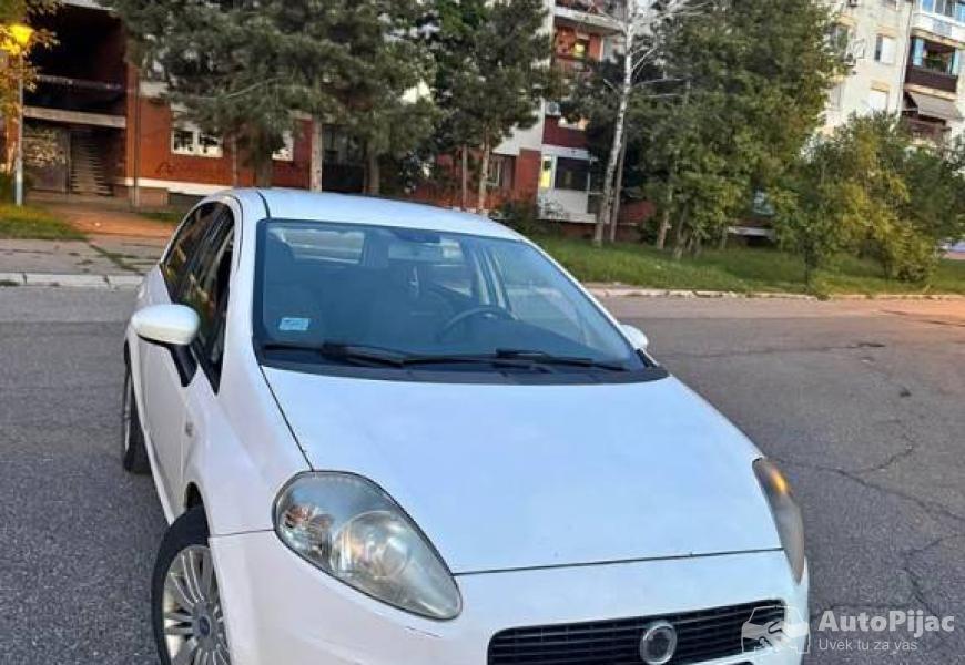 fiat_grande_punto_19mjet_1_polovni_automobili_autopijac.rs
