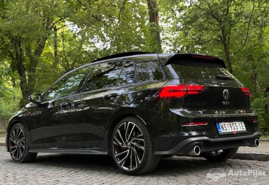 vw_golf_viii_gti_iqpano_4_polovni_automobili_autopijac.rs