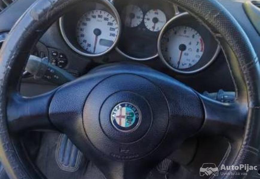 147_16_16v_2001_9_polovni_automobili_autopijac.rs