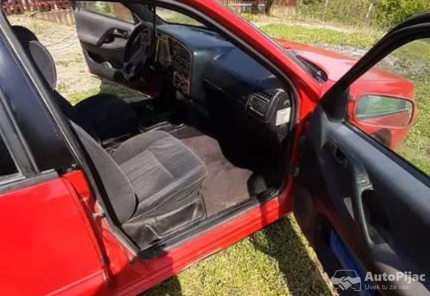 pasat_b_4_16_benzin_plin_god_1995_10_polovni_automobili_autopijac.rs