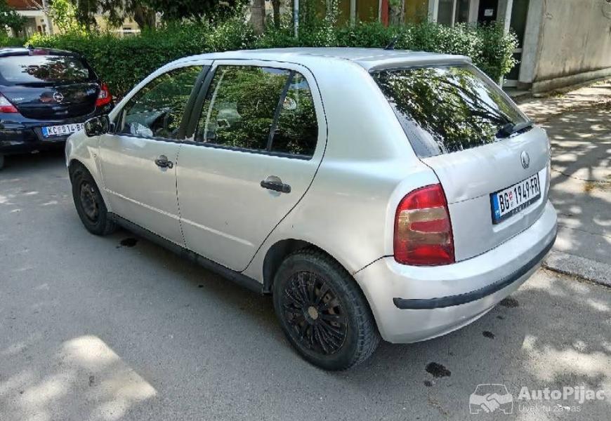 skoda_fabija_12_2005god_benzin_plin_registrovan_2_polovni_automobili_autopijac.rs