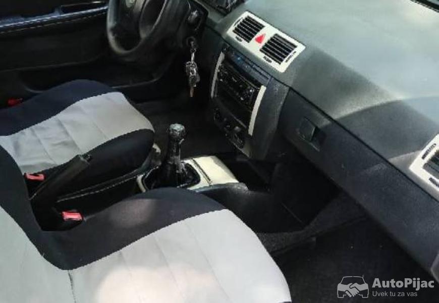 skoda_fabija_12_2005god_benzin_plin_registrovan_5_polovni_automobili_autopijac.rs