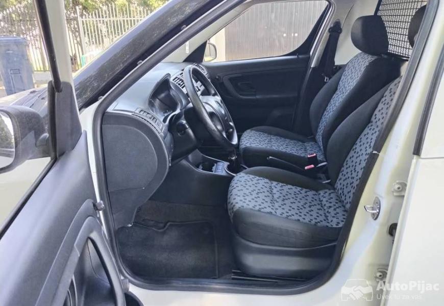 skoda_roomster_12_plin_13_polovni_automobili_autopijac.rs