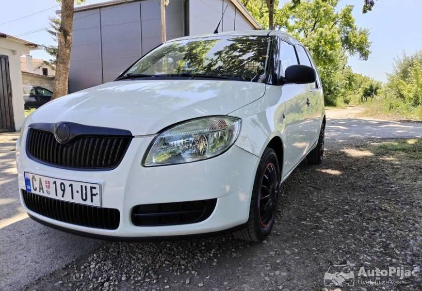 skoda_roomster_12_plin_9_polovni_automobili_autopijac.rs