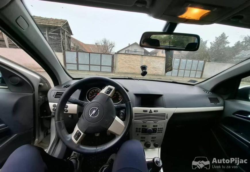 opel_astra_h_2007_14_benzin_plin_5_polovni_automobili_autopijac.rs