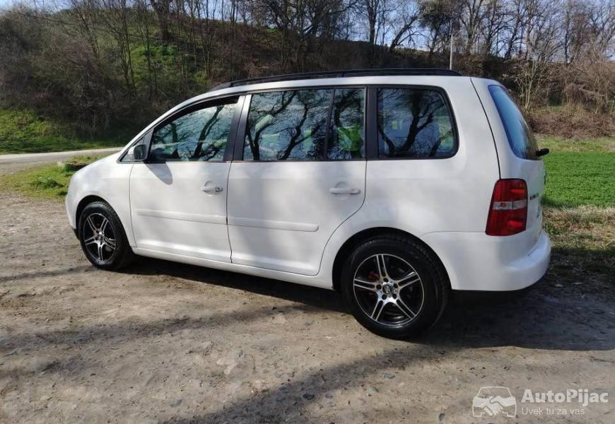 touran_2003_20_tdi_100kw_3_polovni_automobili_autopijac.rs