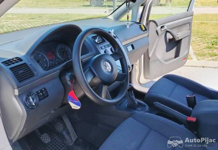 touran_2003_20_tdi_100kw_6_polovni_automobili_autopijac.rs