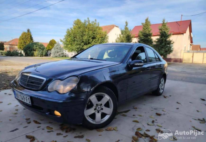 mecka_c200_2_polovni_automobili_autopijac.rs
