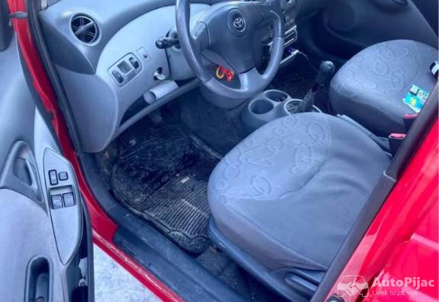 yaris_10_6_polovni_automobili_autopijac.rs