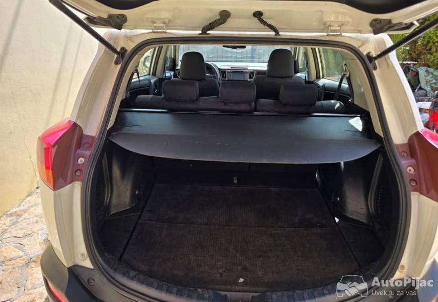 2014_toyota_rav4_10_polovni_automobili_autopijac.rs