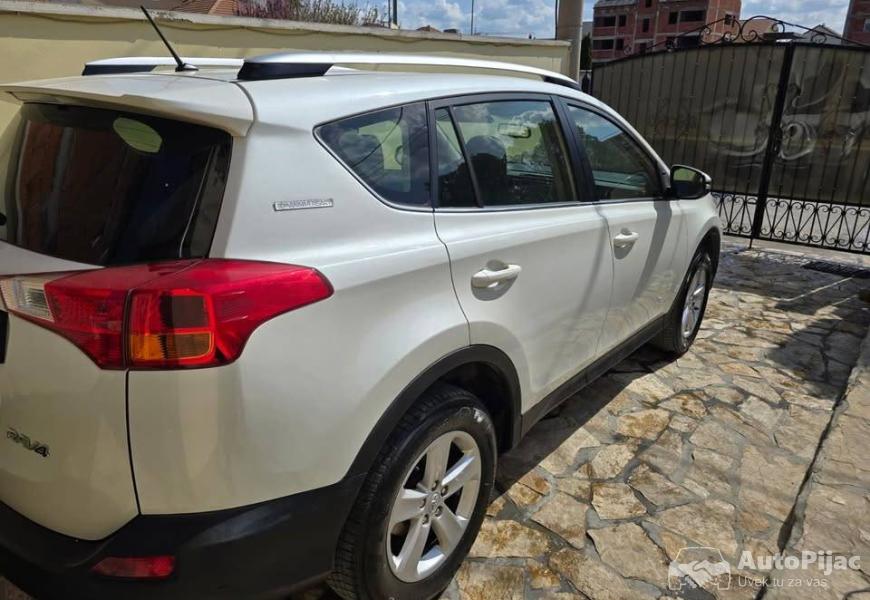 2014_toyota_rav4_8_polovni_automobili_autopijac.rs
