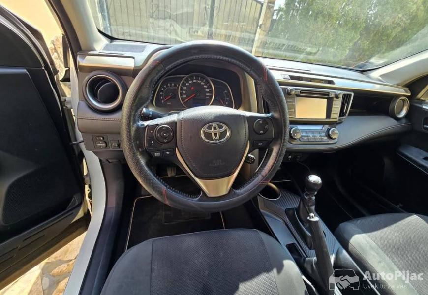 2014_toyota_rav4_9_polovni_automobili_autopijac.rs
