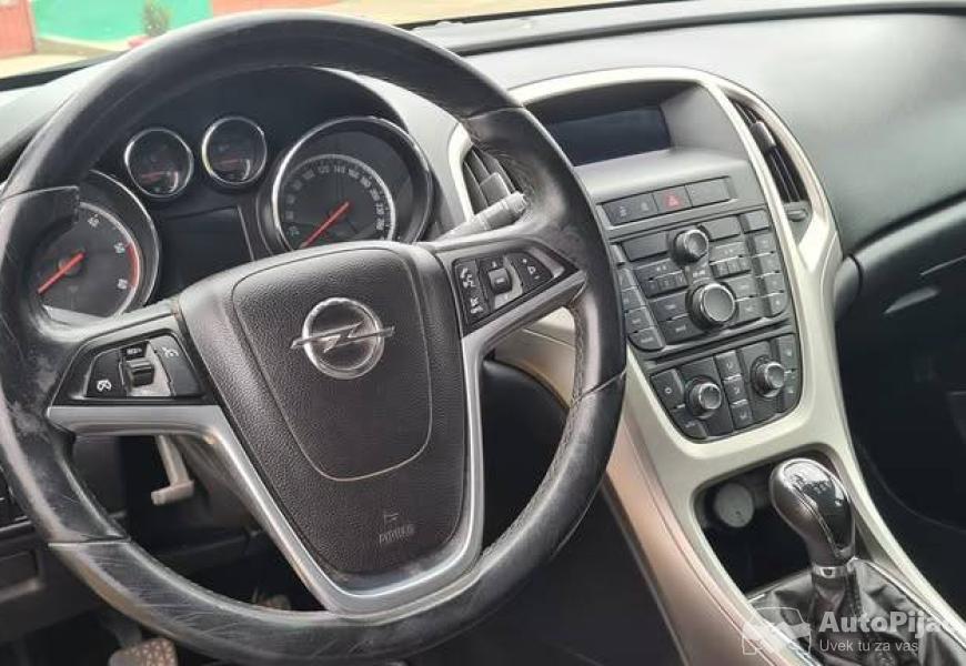 2011_opel_astra_j_17_cdti_10_polovni_automobili_autopijac.rs